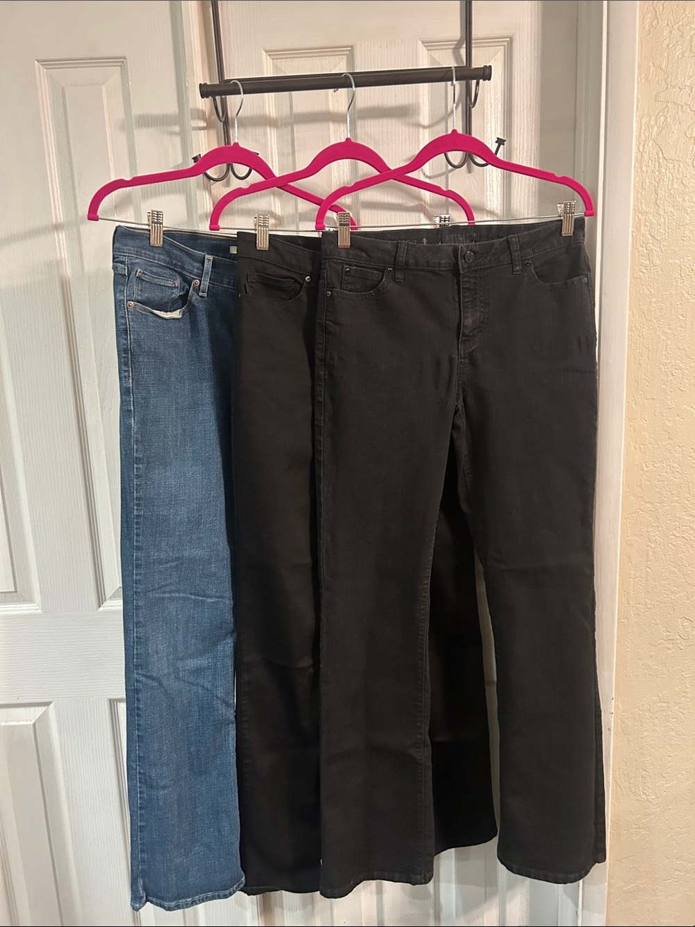 3 pairs womens jeans